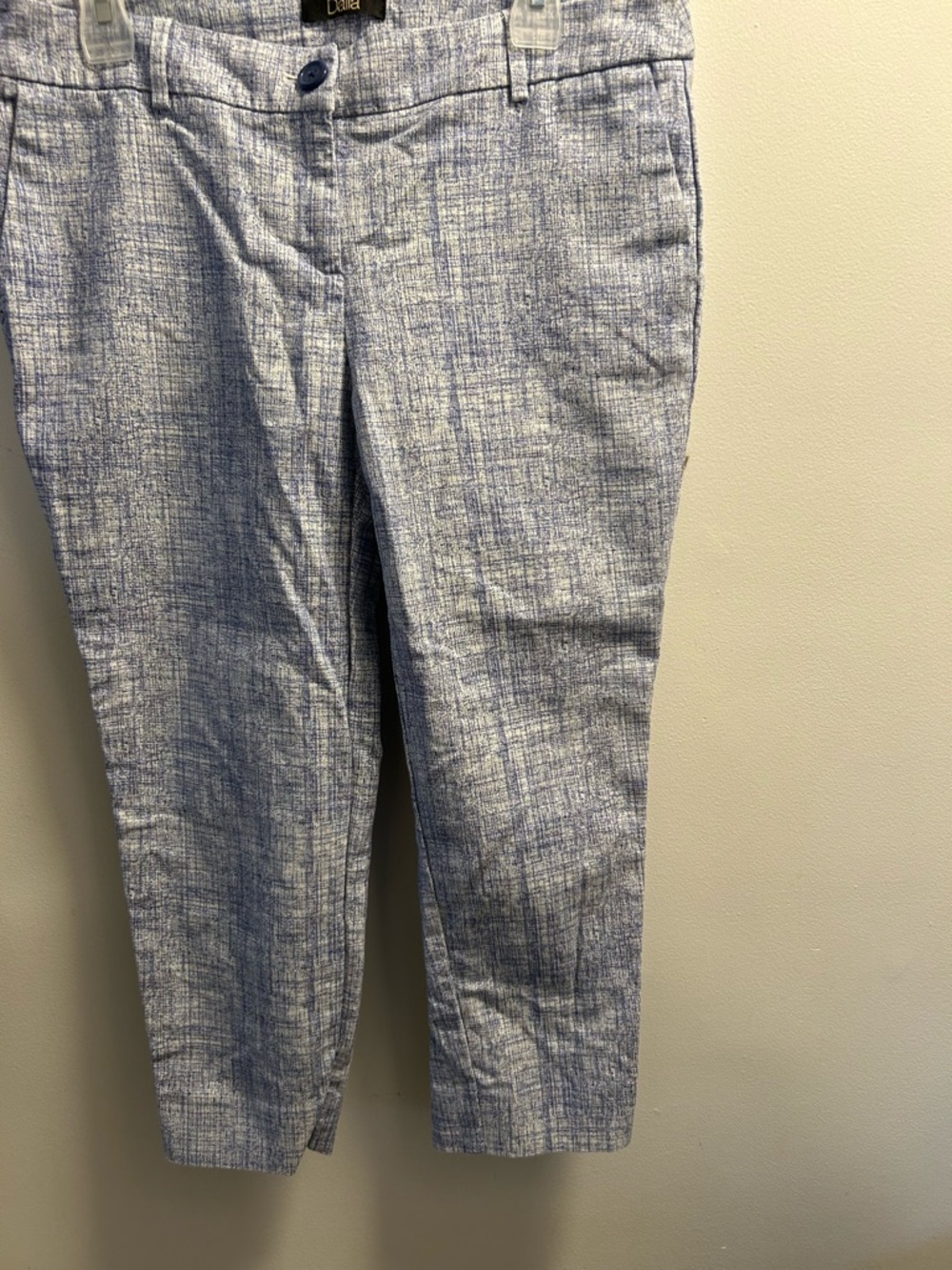 Dalia Blue and White Textured Cropped capris Pants
